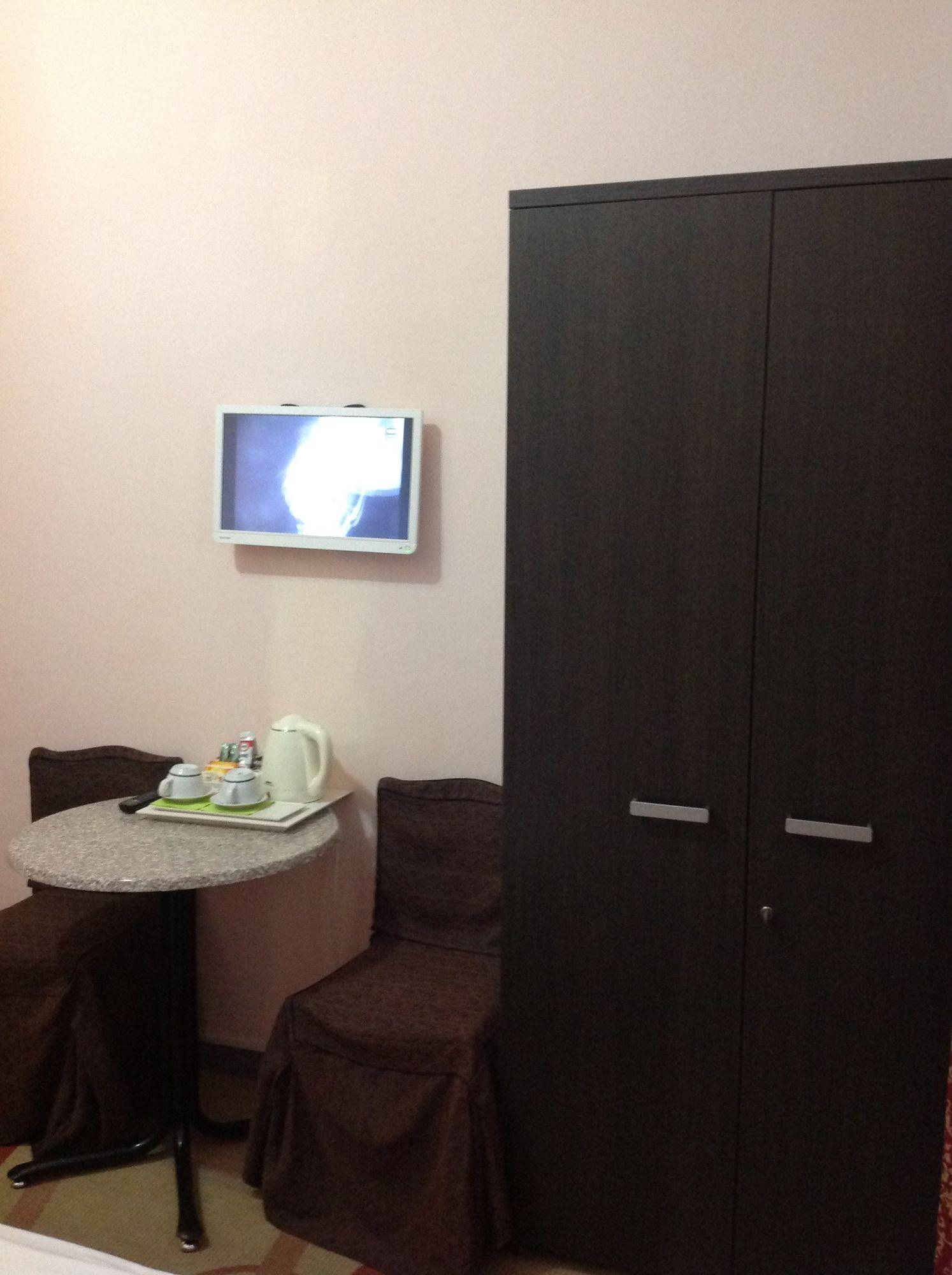 Guest House Meret Roma Esterno foto