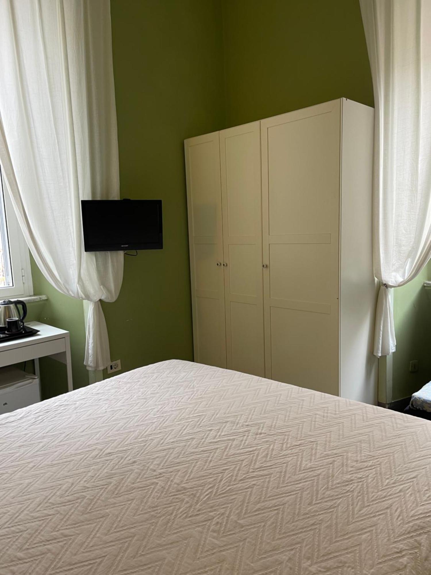 Guest House Meret Roma Esterno foto