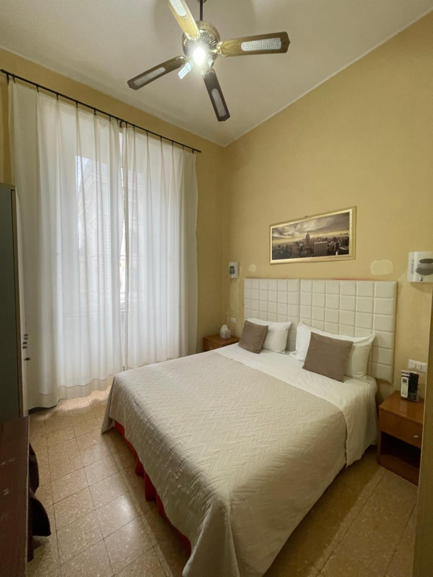 Guest House Meret Roma Esterno foto