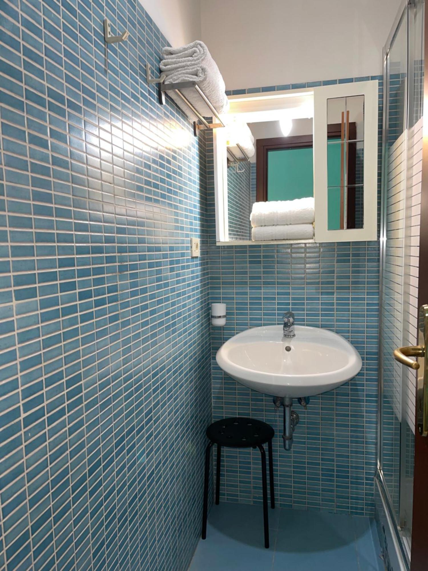 Guest House Meret Roma Esterno foto