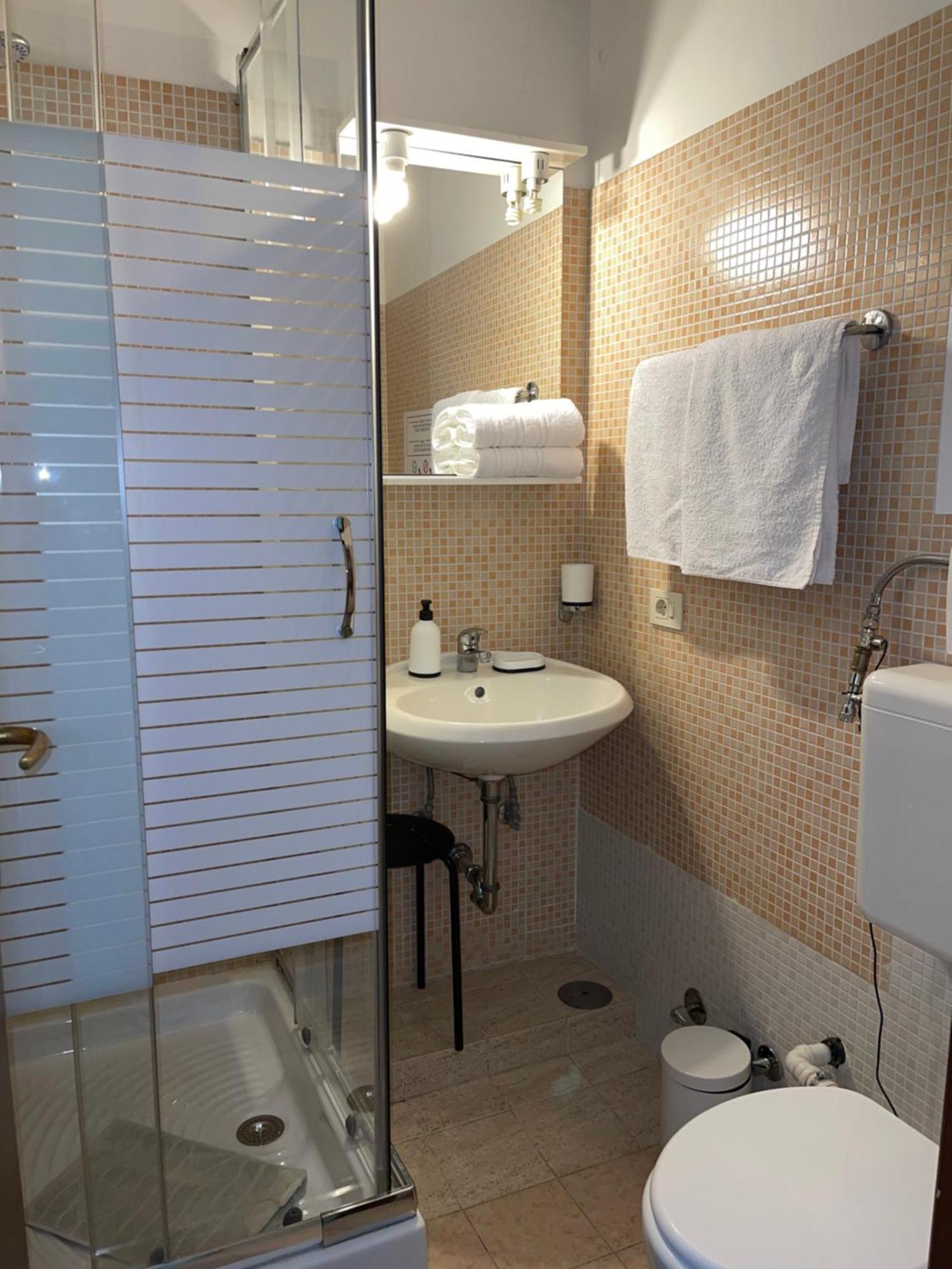 Guest House Meret Roma Esterno foto