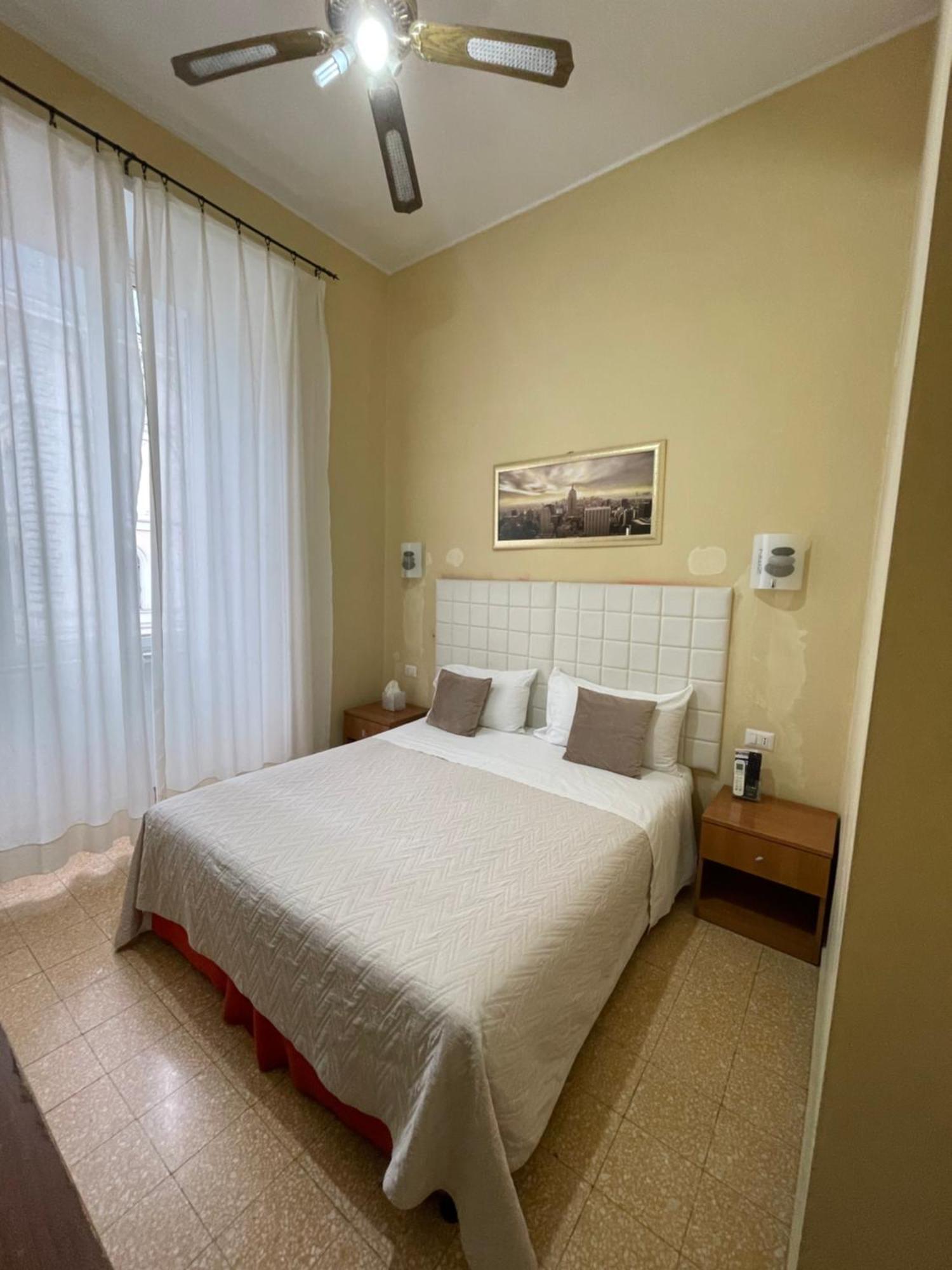 Guest House Meret Roma Esterno foto