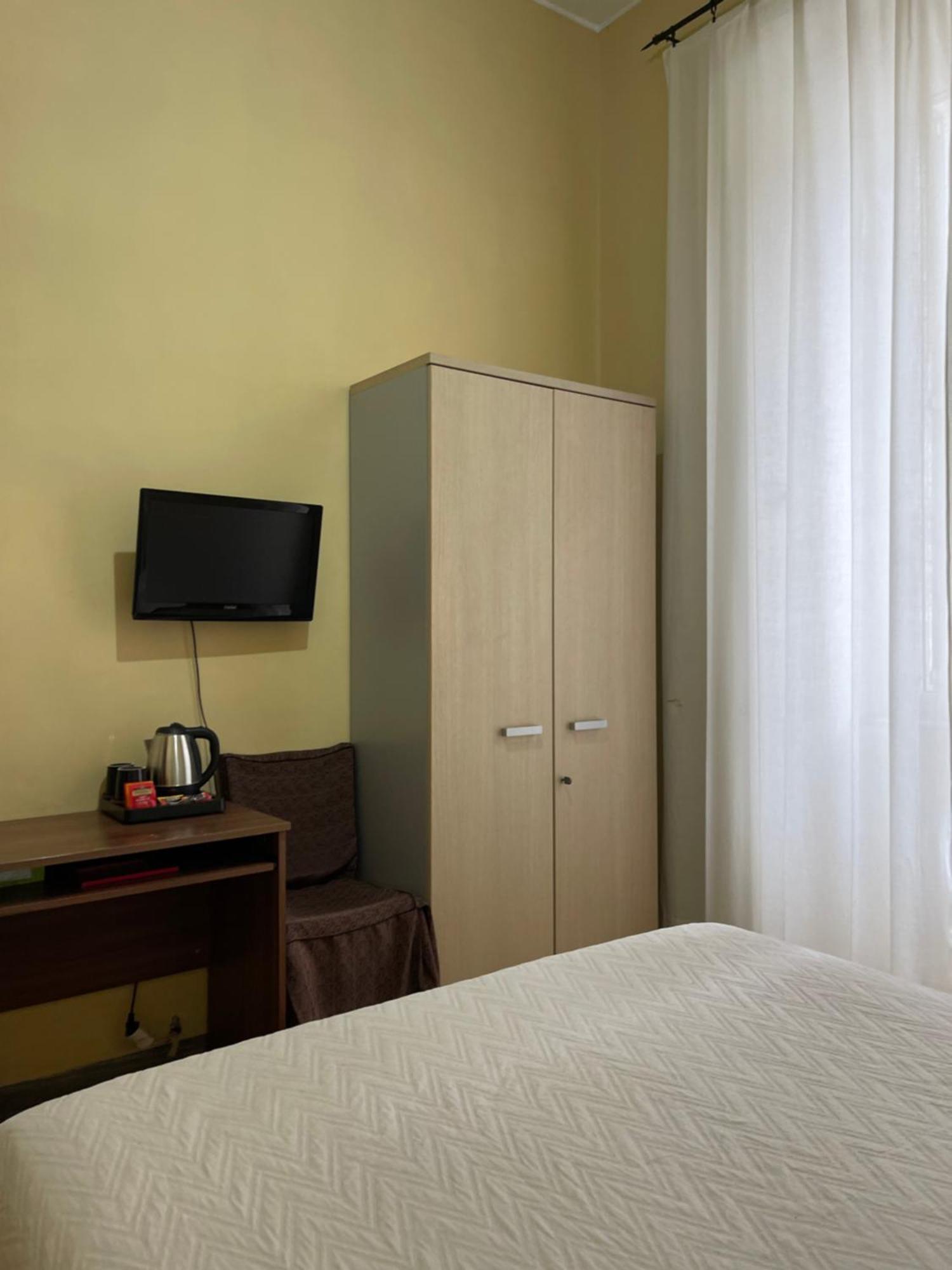 Guest House Meret Roma Esterno foto