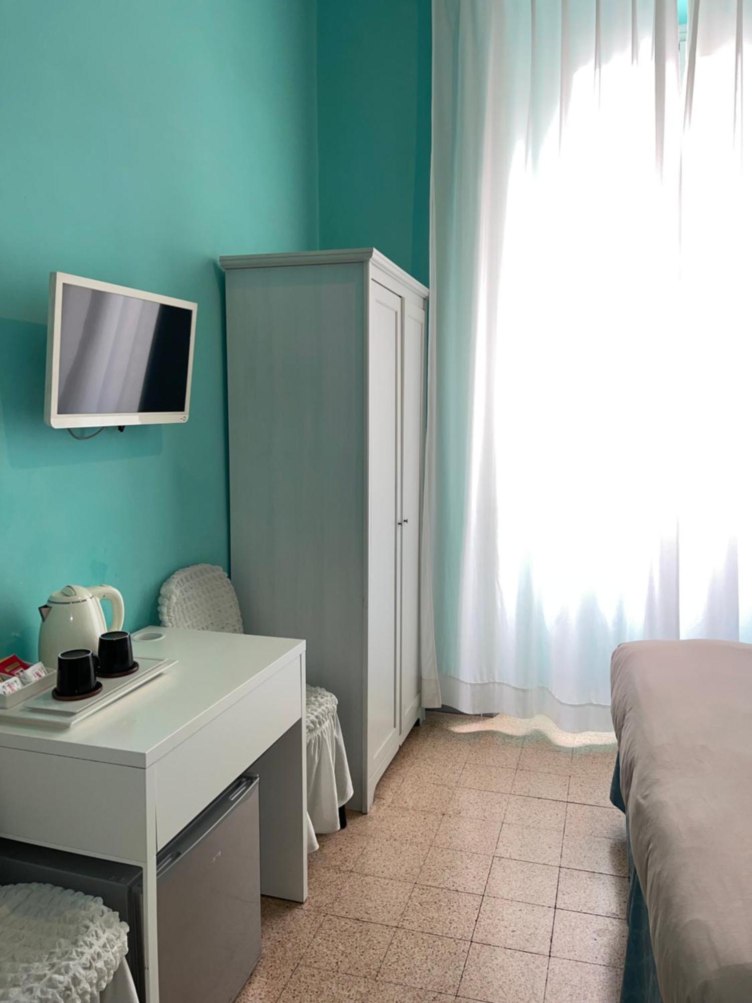 Guest House Meret Roma Esterno foto